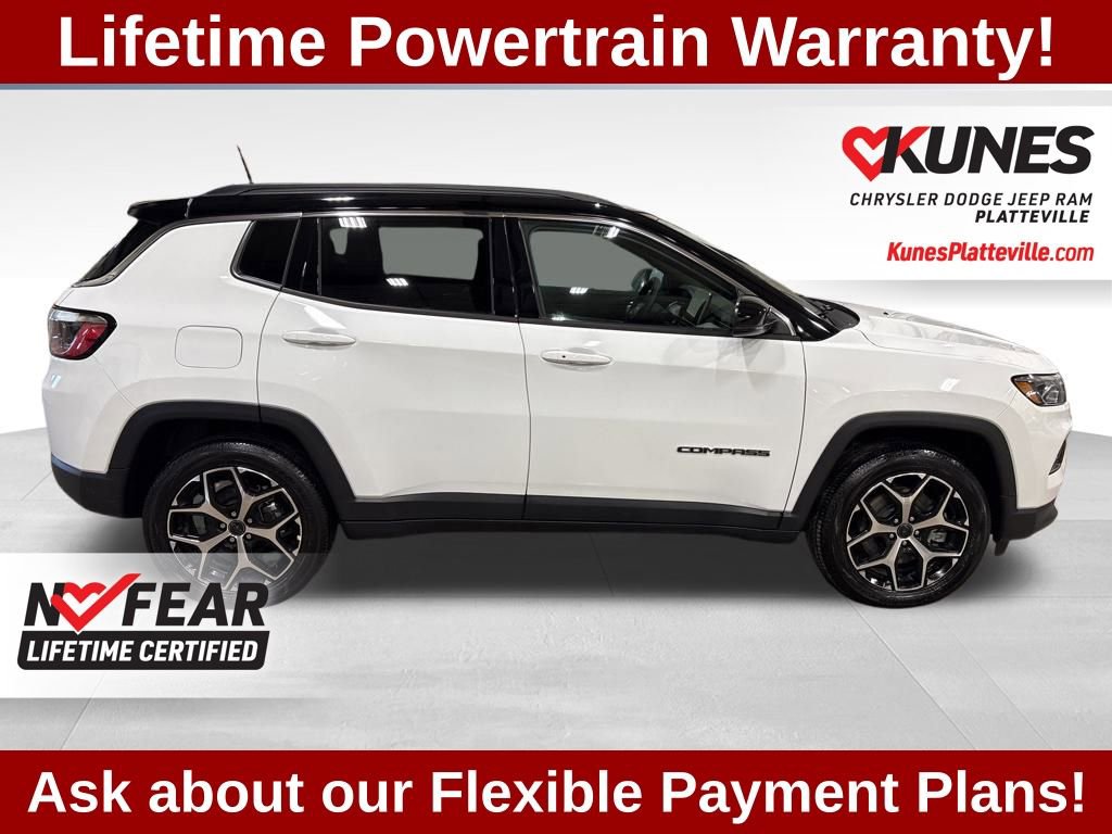 Used 2025 Jeep Compass Limited image 12