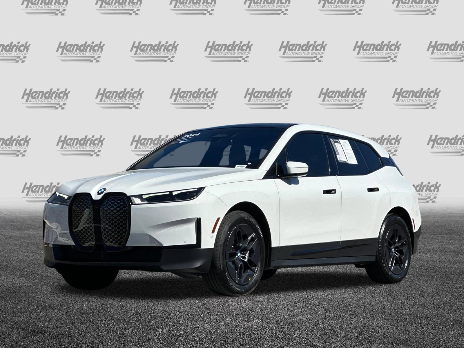 Certified 2024 BMW iX xDrive50 w/ Convenience Package image 9