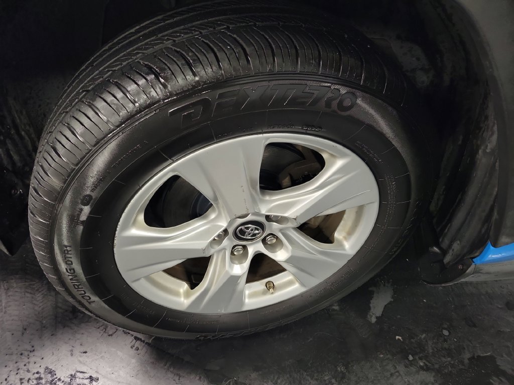 Used 2019 Toyota RAV4 XLE w/ All Weather Liner Package AWD/4WD image 10