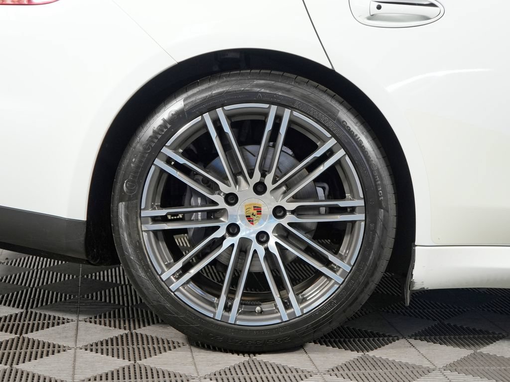 Certified 2016 Porsche Panamera Edition RWD image 15