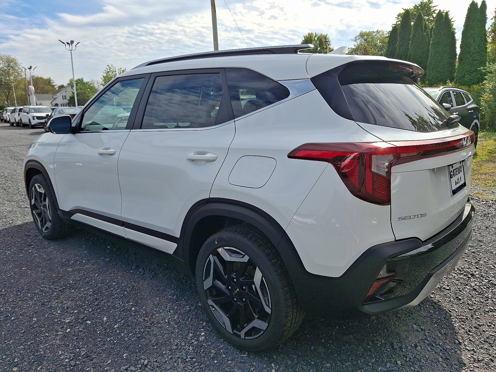 New 2026 Kia Seltos SX image 3