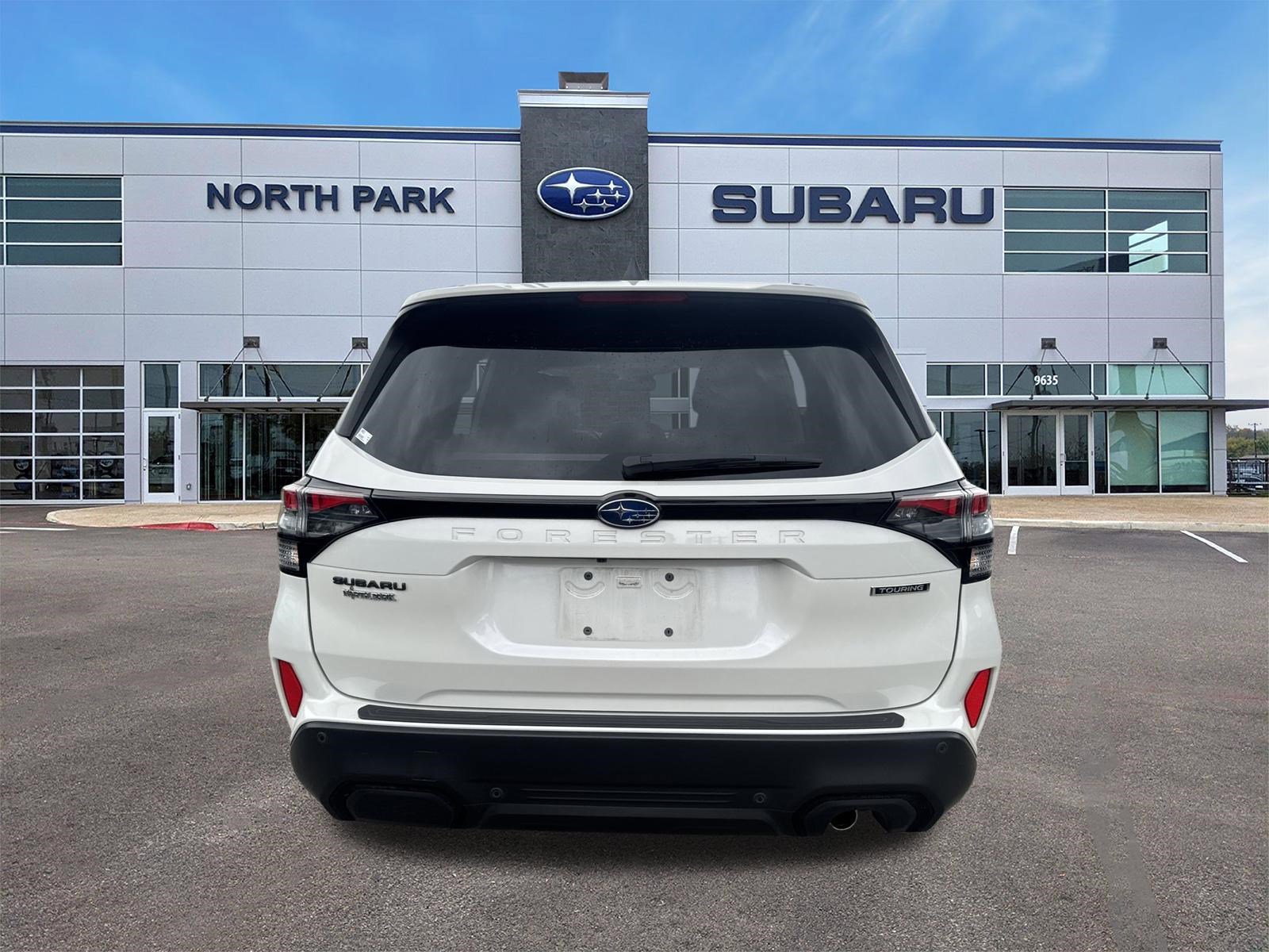 Certified 2025 Subaru Forester Touring AWD/4WD image 4