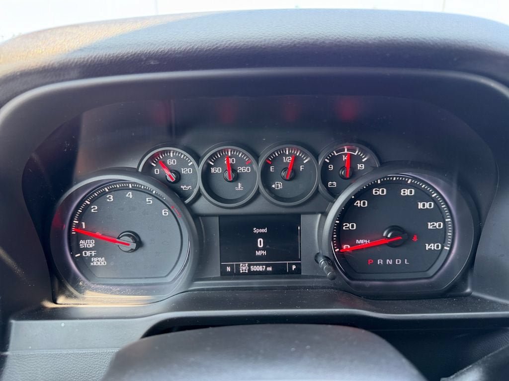 Used 2020 Chevrolet Silverado 1500 Custom w/ Custom Value Package AWD/4WD image 14