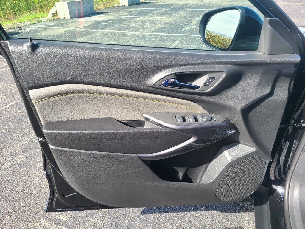 New 2026 Chevrolet Trax ACTIV w/ Driver Confidence Package FWD image 19