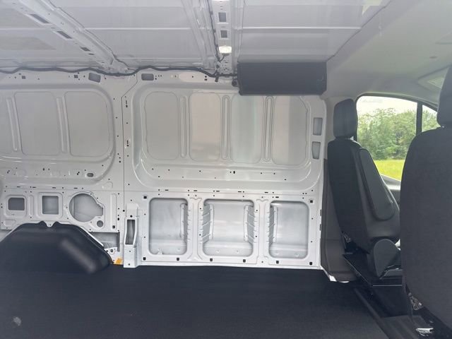 New 2025 Ford Transit 250 Low Roof image 31