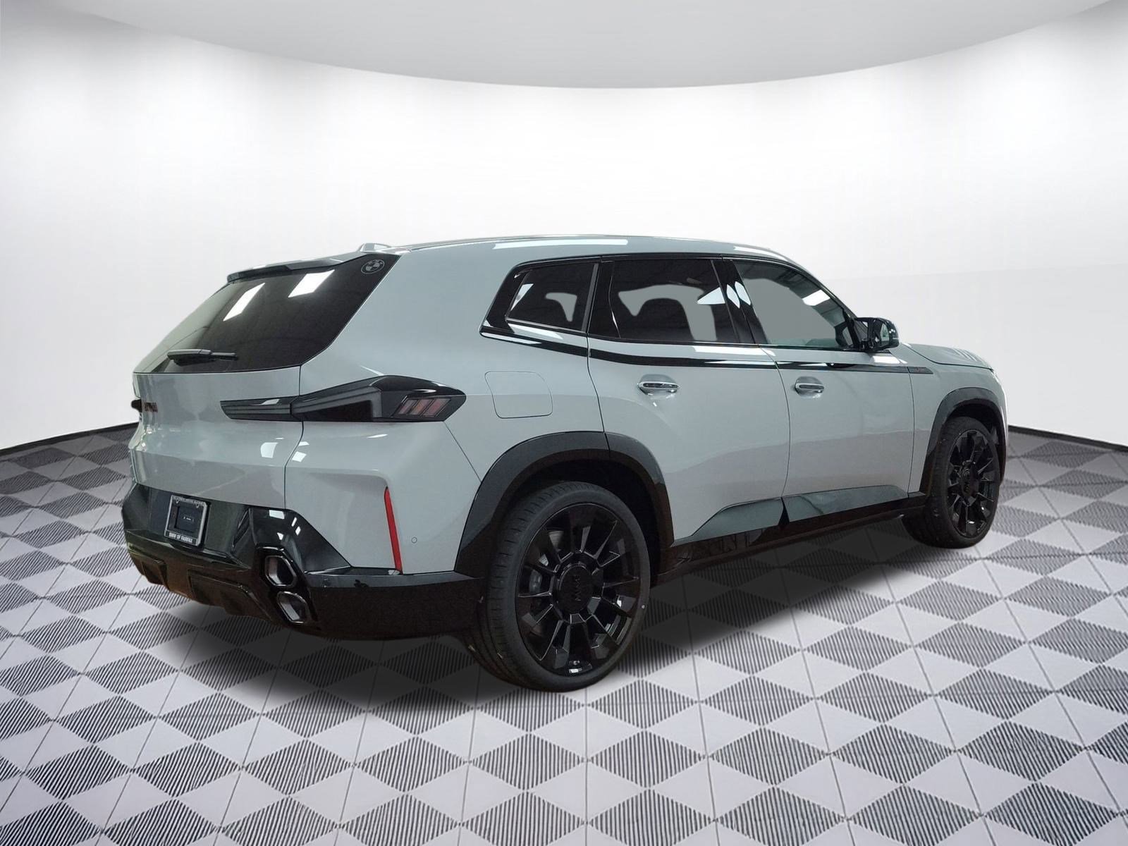 Used 2026 BMW XM Label Red image 8