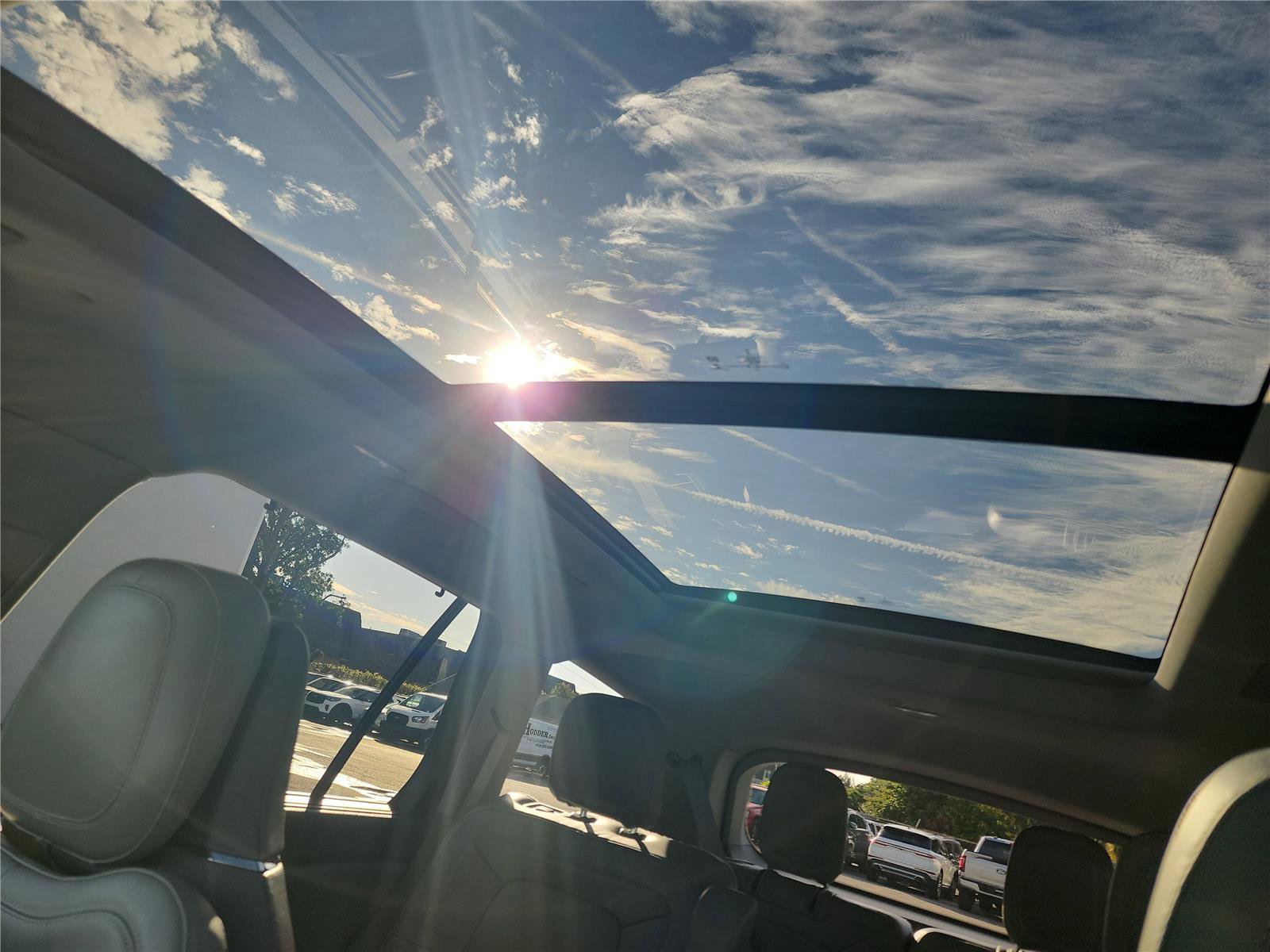 Used 2020 Lincoln Aviator Reserve w/ Equipment Group 202A image 16