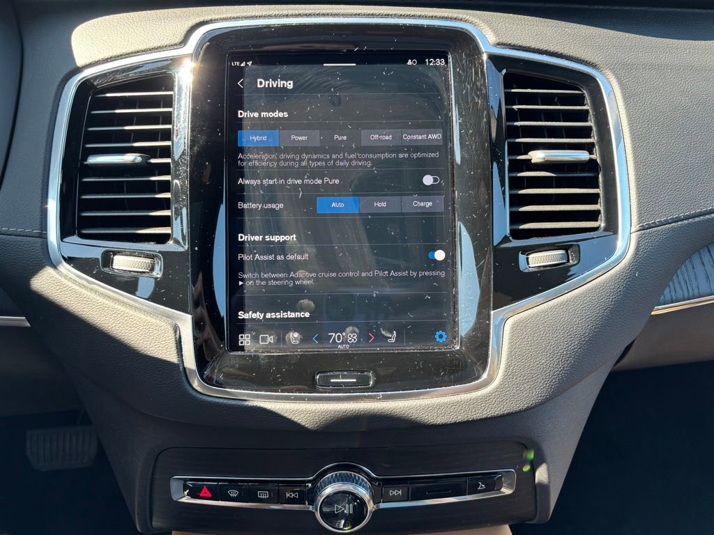 Certified 2024 Volvo XC90 T8 Ultimate w/ Protection Package Premier image 14