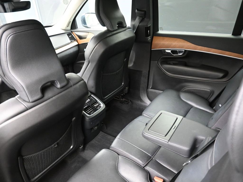 Certified 2023 Volvo XC90 B6 Plus w/ Protection Package Premier image 18