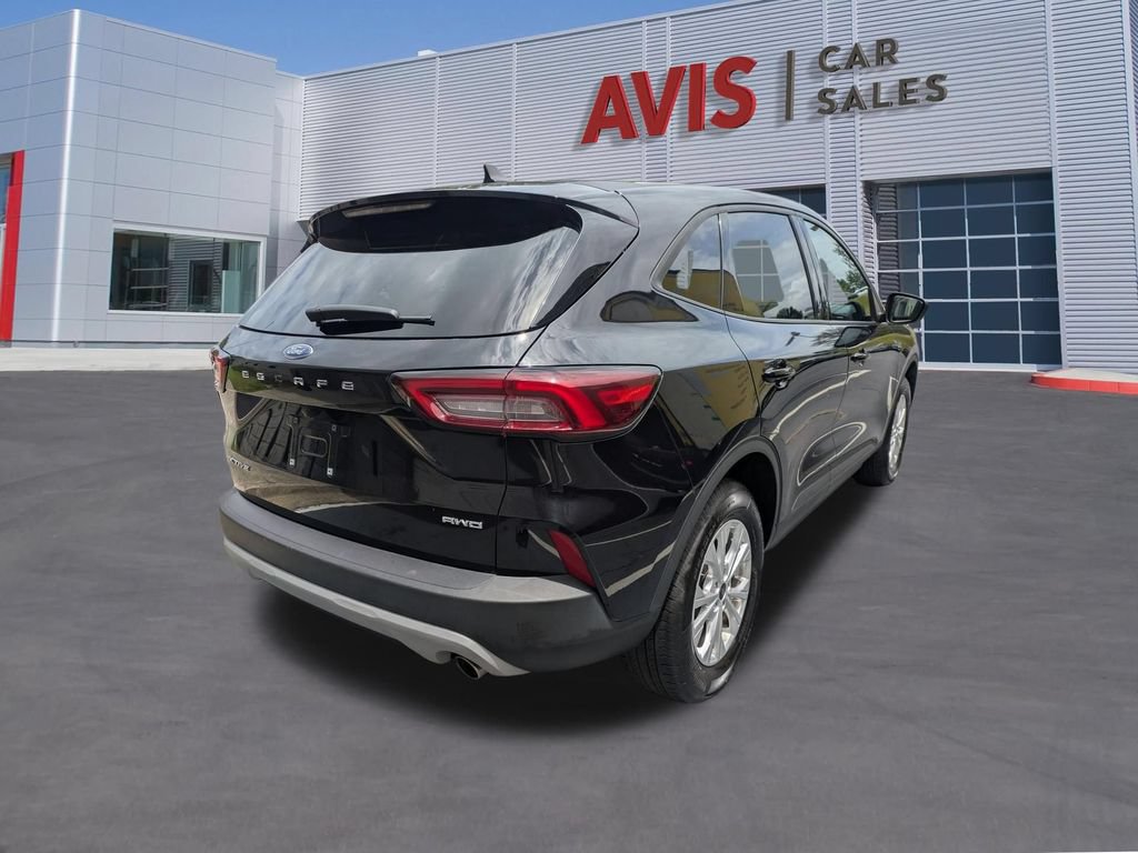 Used 2025 Ford Escape Active AWD/4WD image 6