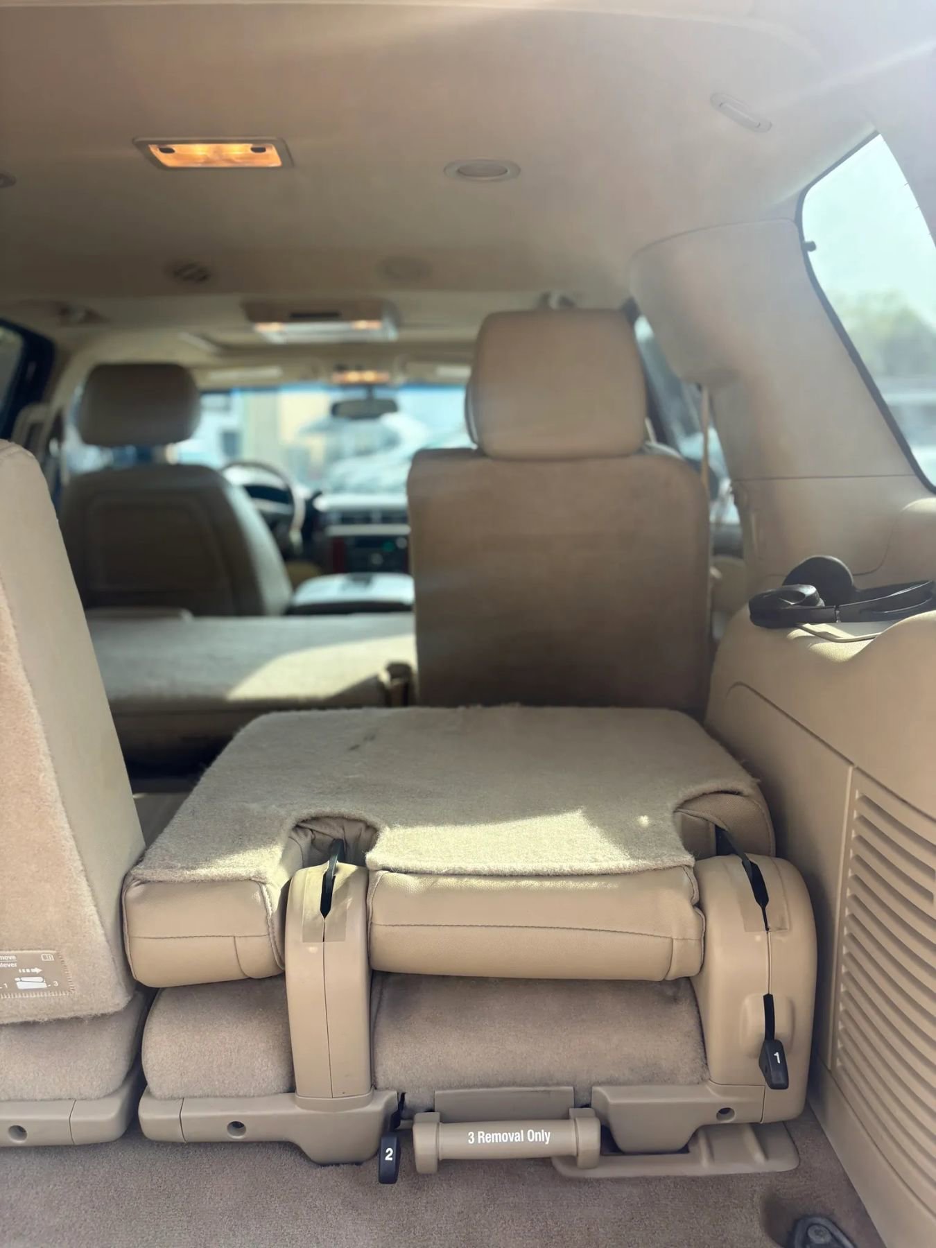 Used 2013 Chevrolet Tahoe LT w/ Luxury Package AWD/4WD image 22