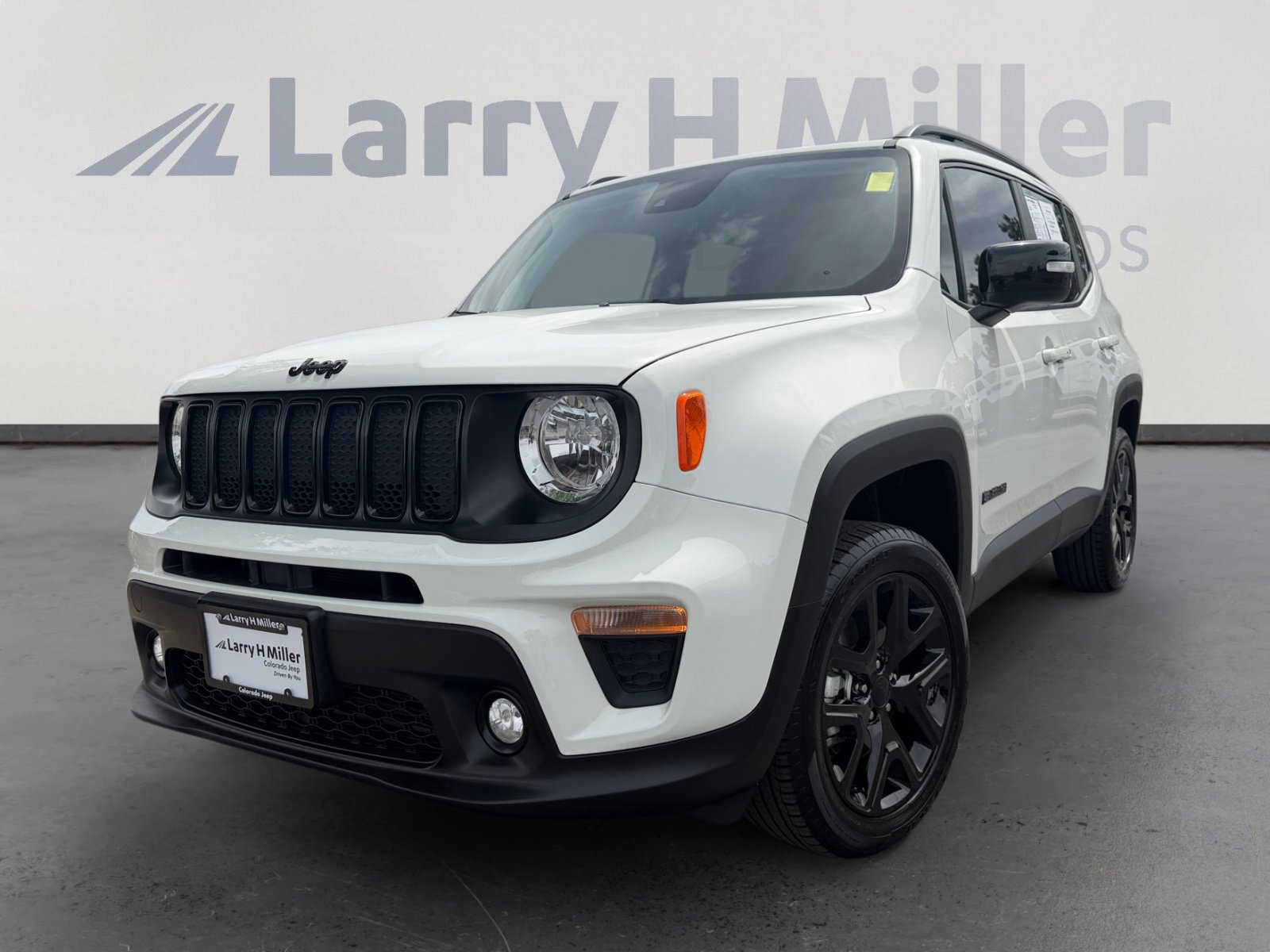 Used 2023 Jeep Renegade Altitude AWD/4WD image 1