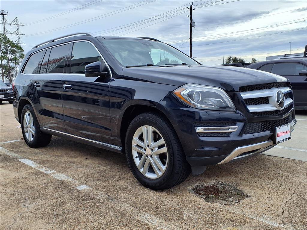Used 2015 Mercedes-Benz GL 450 4MATIC image 2
