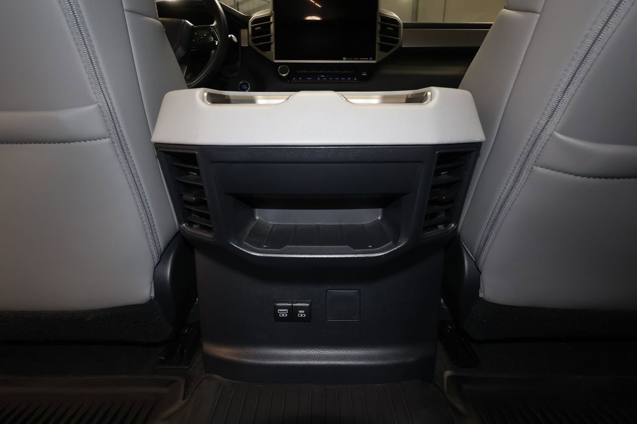 Used 2023 Toyota Tundra Limited image 29