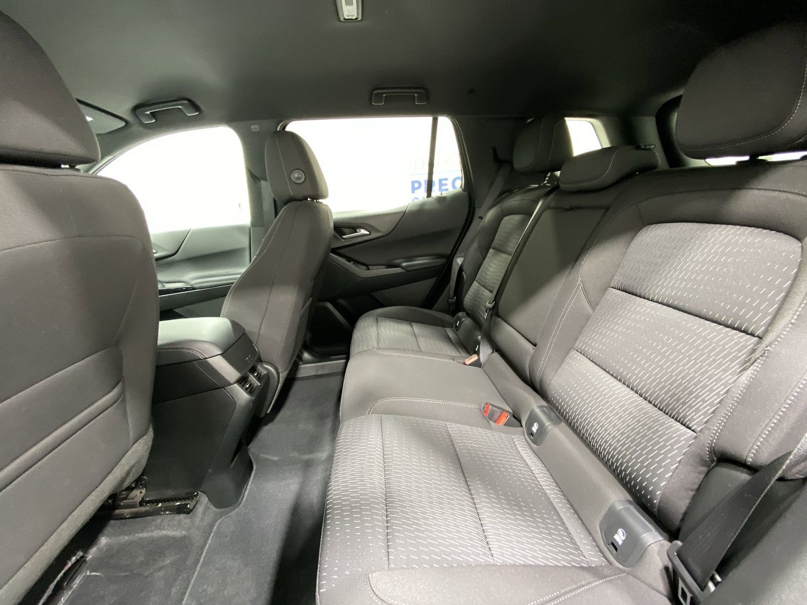 Used 2025 Chevrolet Equinox LT AWD/4WD image 22