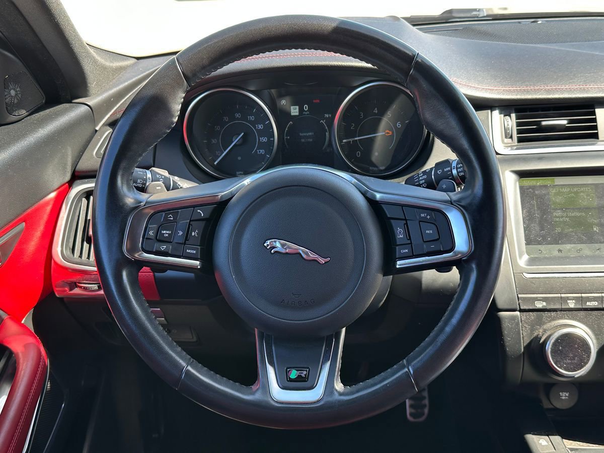 Used 2019 Jaguar E-PACE R-Dynamic SE image 24
