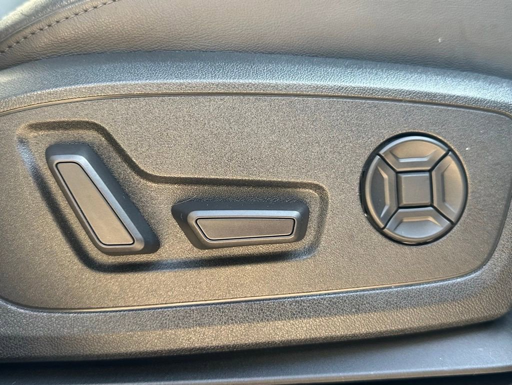 Used 2021 Audi Q3 2.0T Premium Plus w/ Premium Plus Package image 42