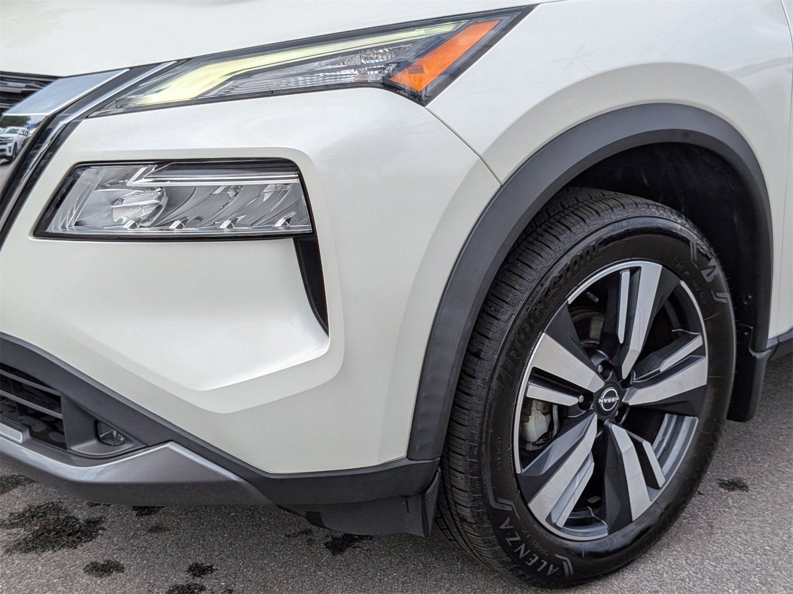 Used 2022 Nissan Rogue SL image 9