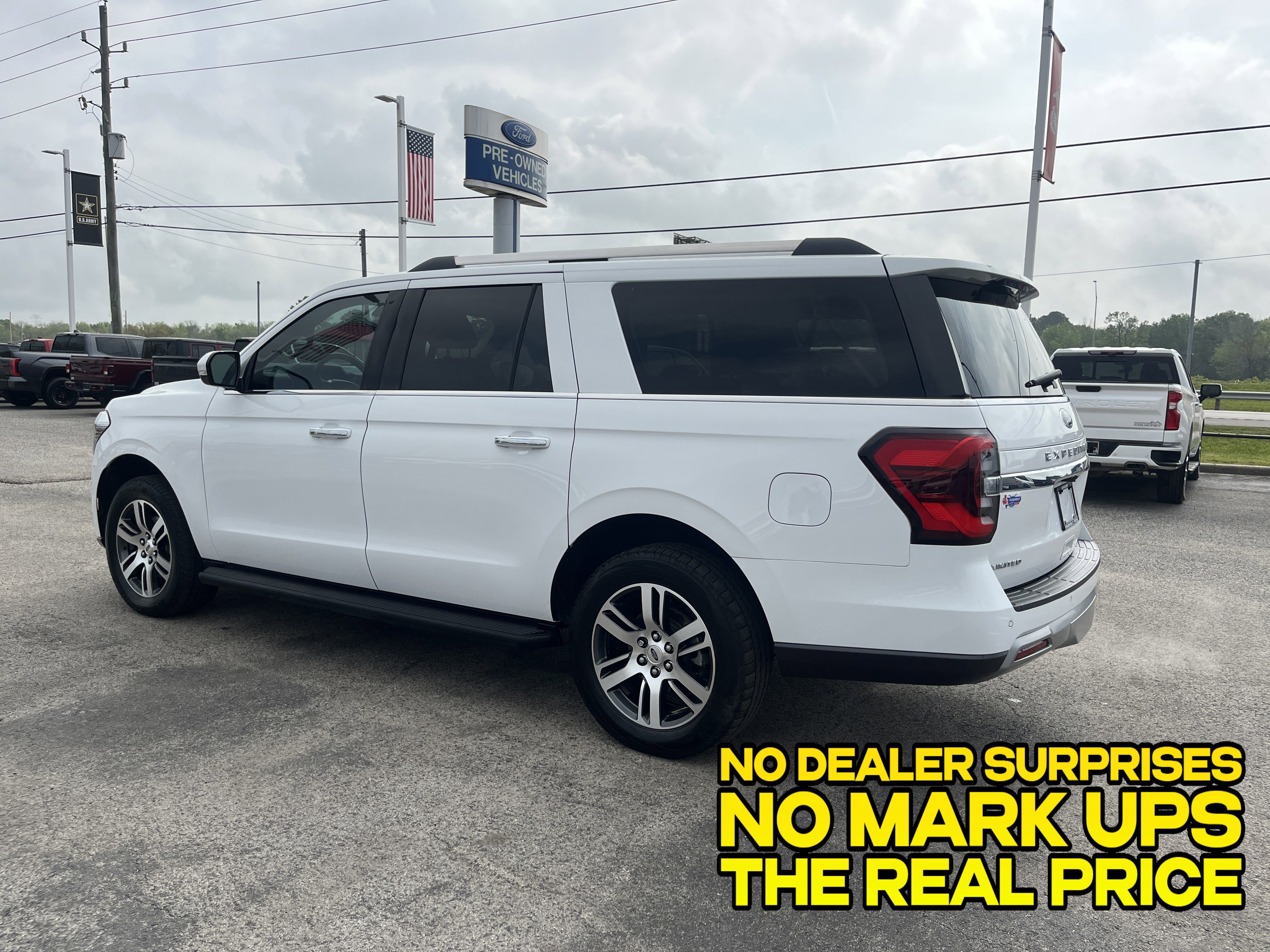 Used 2024 Ford Expedition Max Limited AWD/4WD image 6