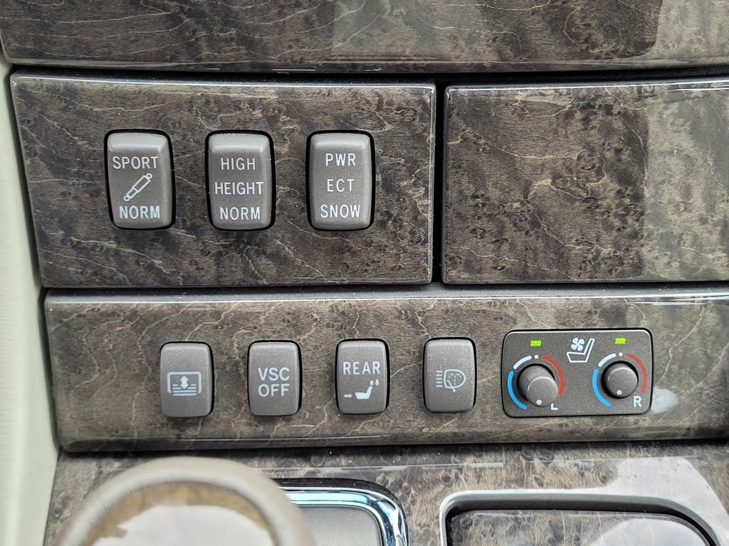 Used 2002 Lexus LS 430 RWD image 14