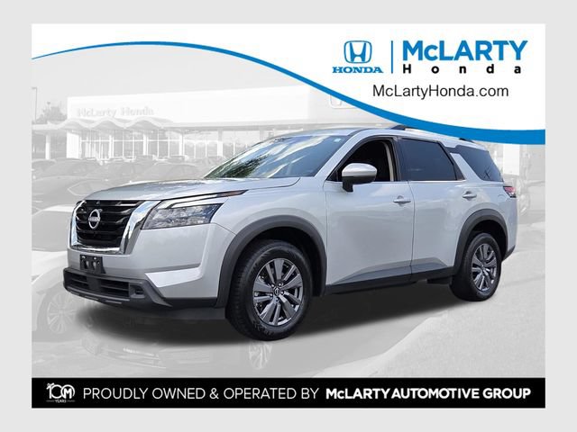 Used 2025 Nissan Pathfinder SV AWD/4WD image 1