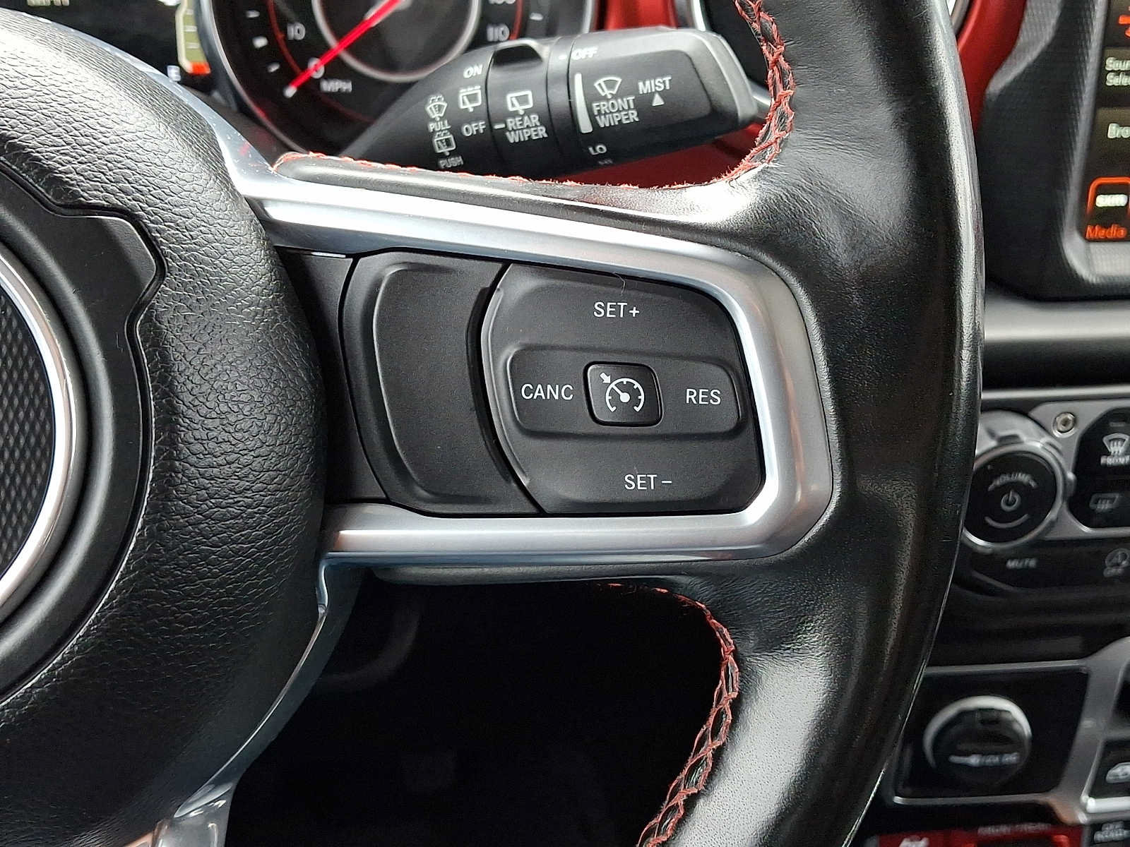 Used 2022 Jeep Wrangler Rubicon w/ Cold Weather Group AWD/4WD image 21