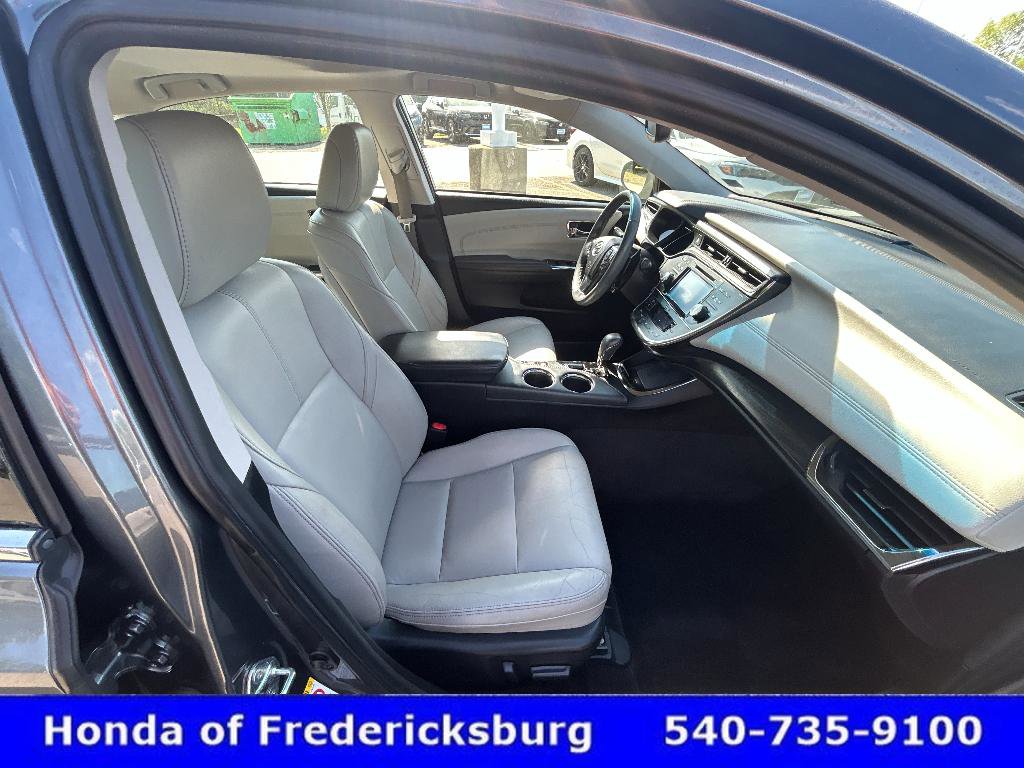 Used 2018 Toyota Avalon XLE Premium w/ All Weather Liner Package image 27