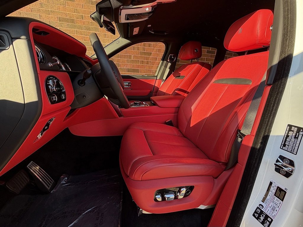 Used 2024 Rolls-Royce Cullinan Base image 5