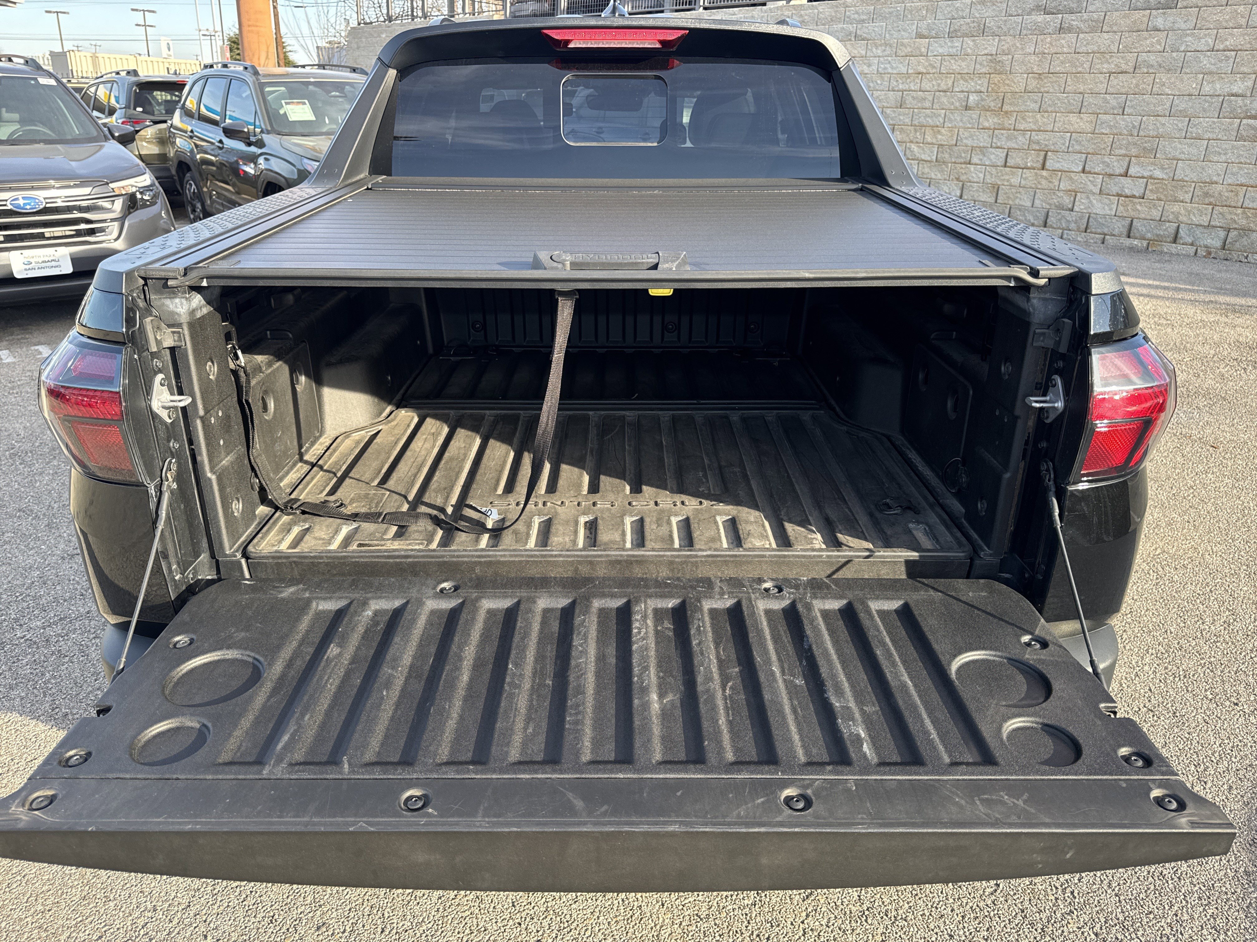 Used 2023 Hyundai Santa Cruz Limited w/ Cargo Package image 29