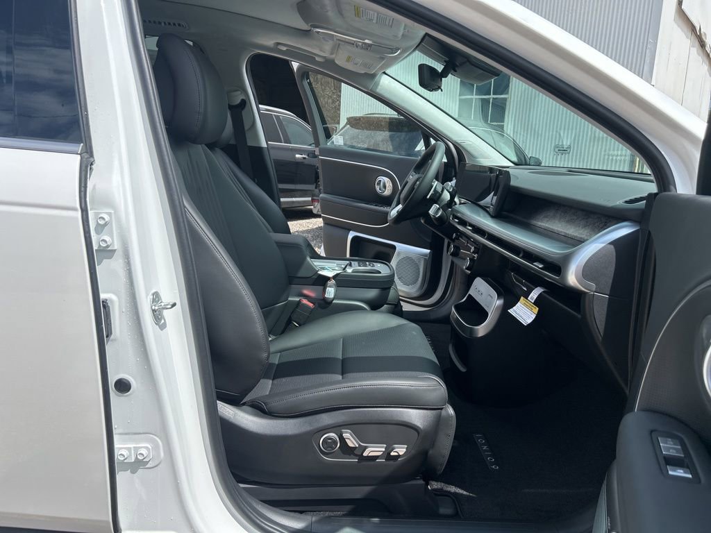 New 2026 Hyundai Ioniq 9 Calligraphy image 20