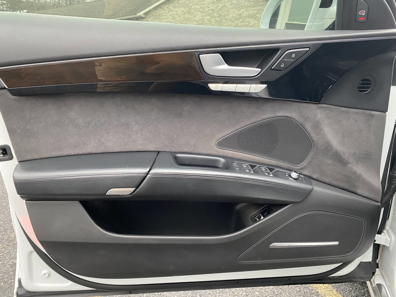 Used 2016 Audi A8 L 3.0T w/ Executive Package image 15