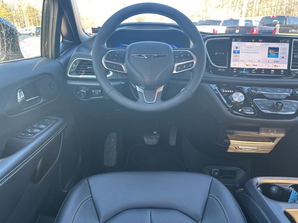 New 2026 Chrysler Pacifica Select image 14