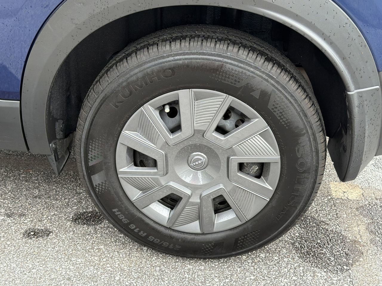 Used 2025 Nissan Kicks S FWD image 31