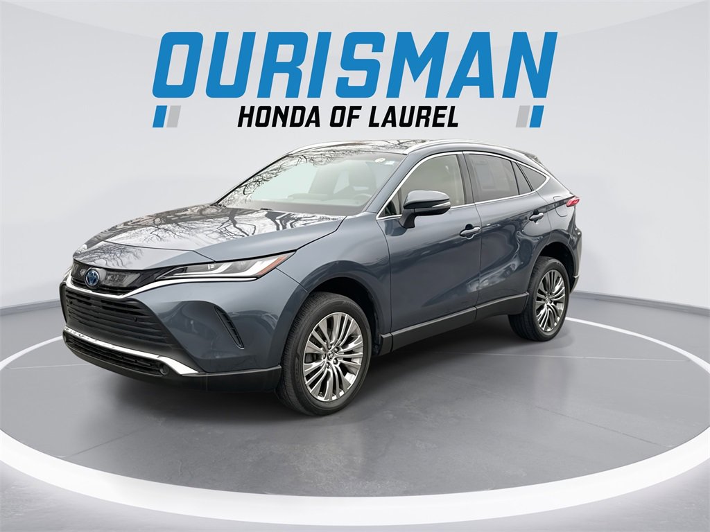 Used 2021 Toyota Venza XLE image 4