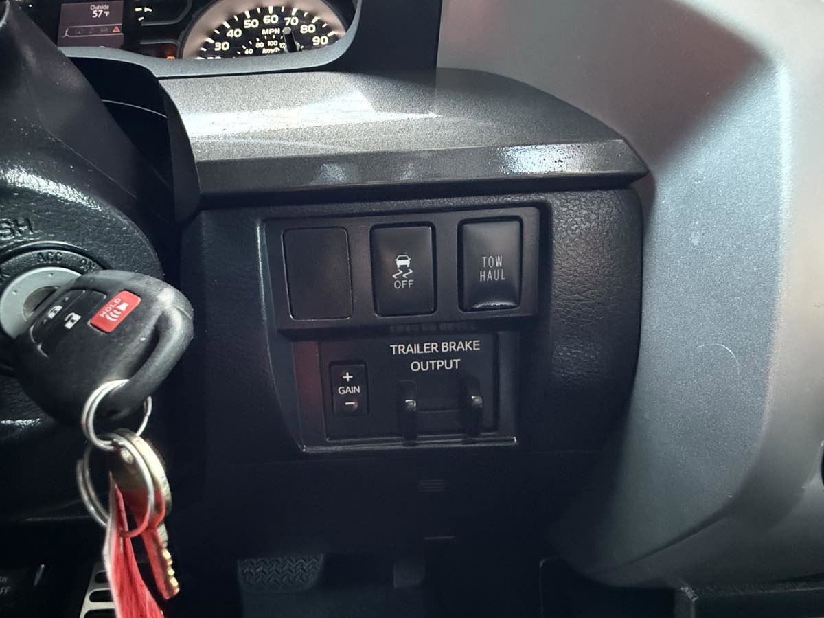 Used 2018 Toyota Tundra SR5 w/ TRD Off Road Package image 18