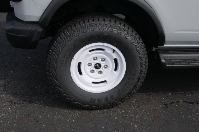 New 2026 Ford Bronco Heritage Edition AWD/4WD image 13