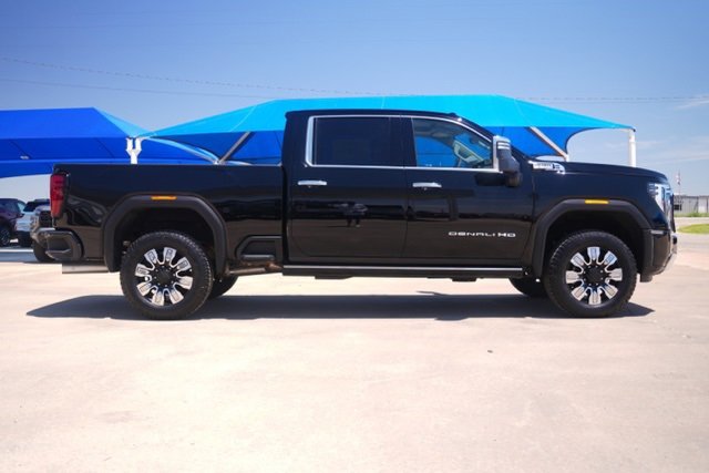 New 2025 GMC Sierra 2500 Denali w/ Denali Reserve Package image 3