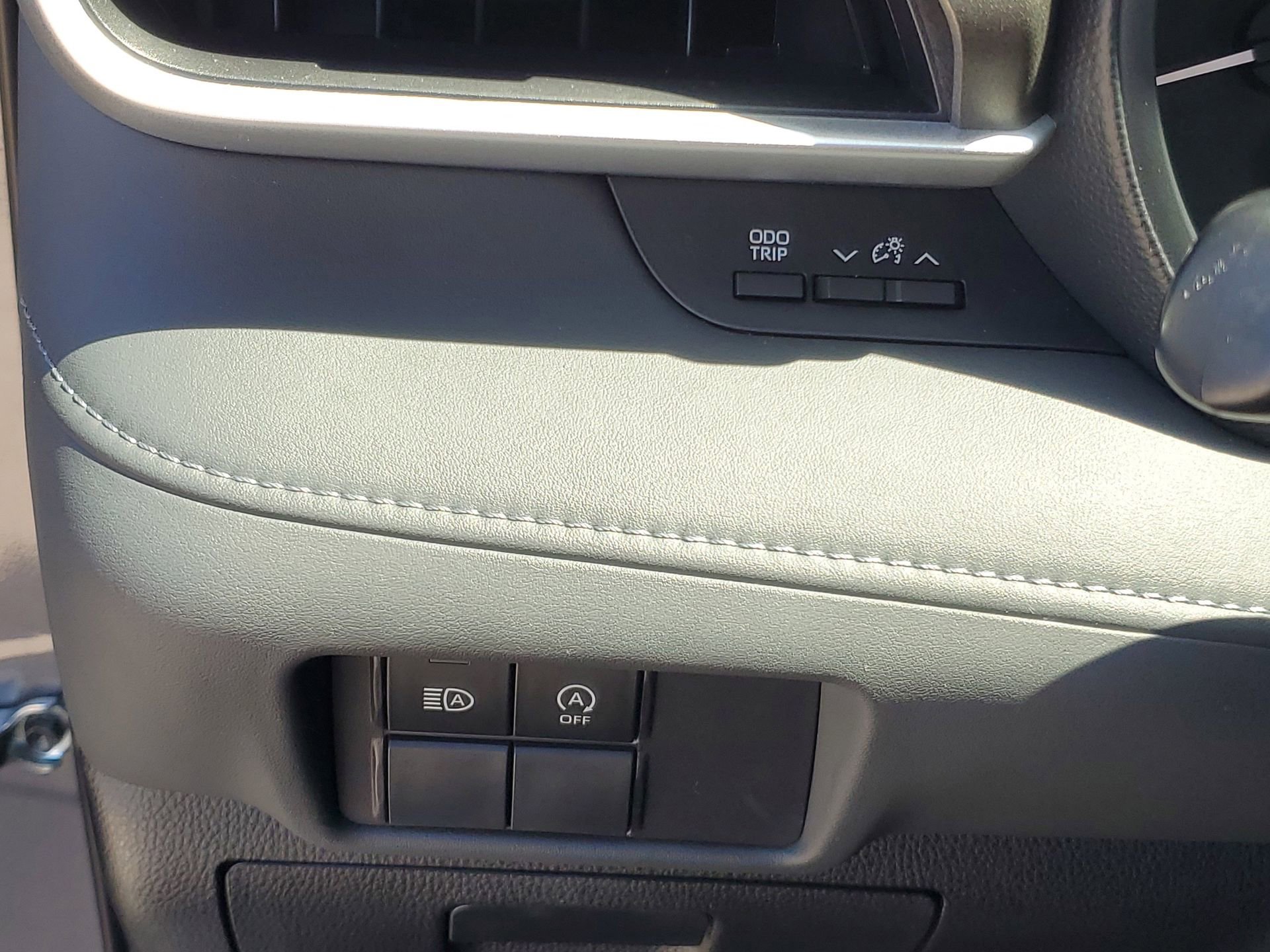 Used 2023 Toyota Highlander L image 22
