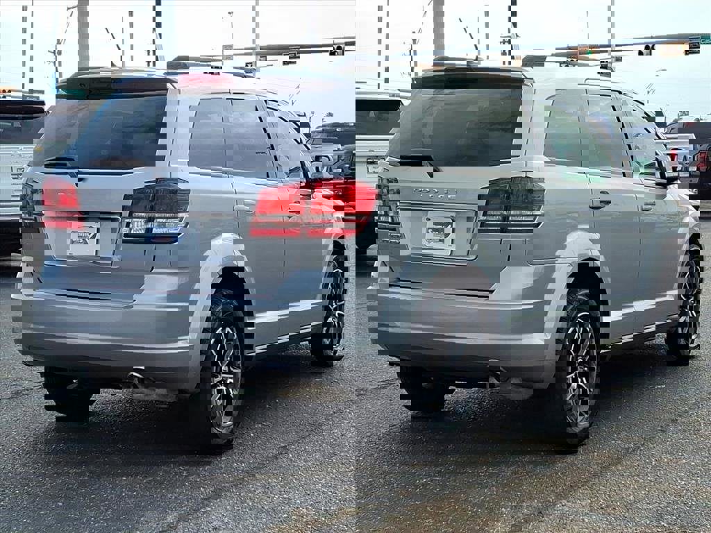 Used 2018 Dodge Journey SE w/ Connectivity Group image 25