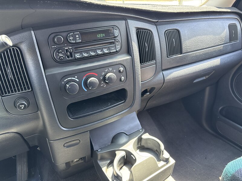 Used 2002 Dodge Ram 1500 Truck 2WD Quad Cab image 44