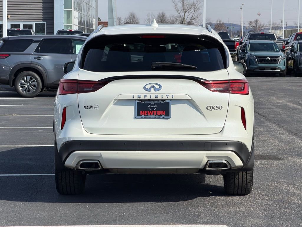 Used 2022 INFINITI QX50 Luxe w/ Appearance Package image 6