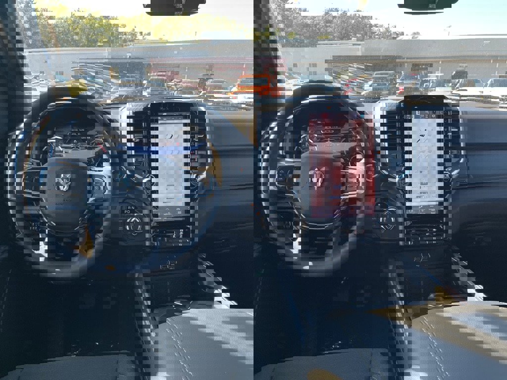 New 2026 RAM 1500 4x4 Crew Cab image 17