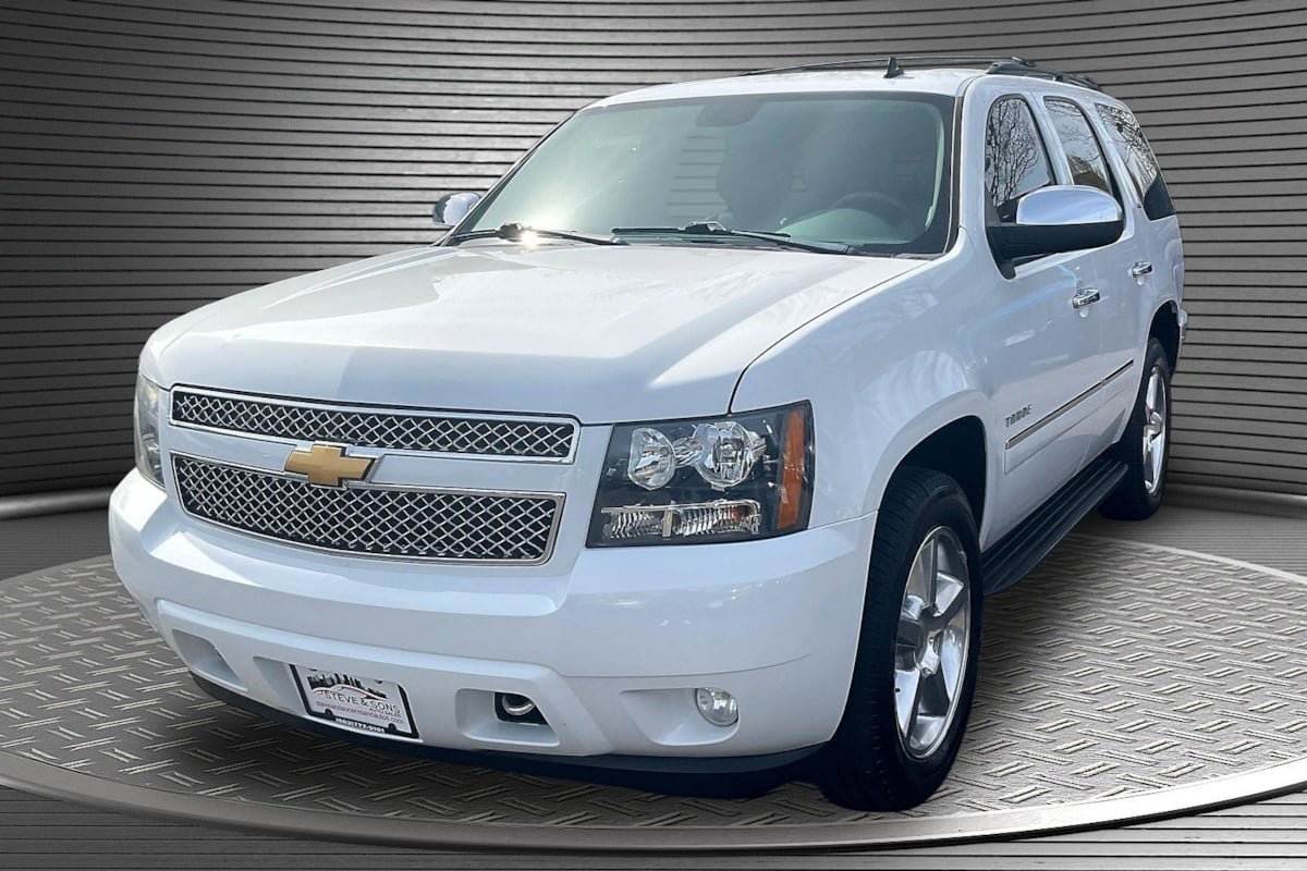 Used 2011 Chevrolet Tahoe LTZ AWD/4WD image 3