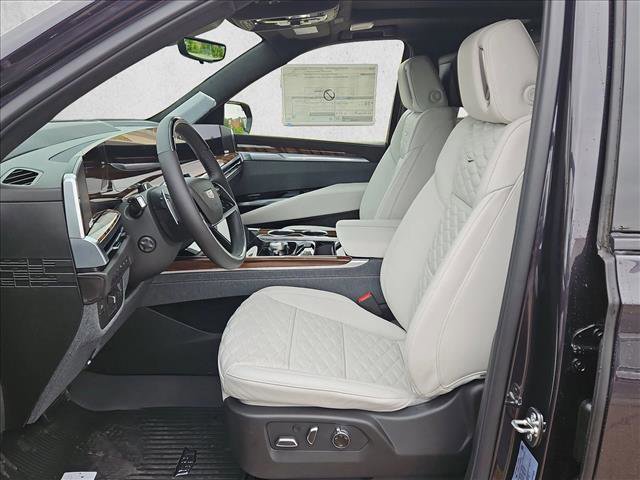 New 2026 Cadillac Escalade Platinum Sport AWD/4WD image 4