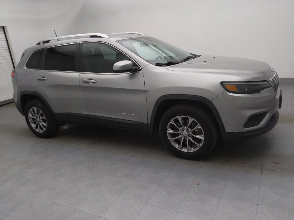 Used 2019 Jeep Cherokee Latitude Plus image 11