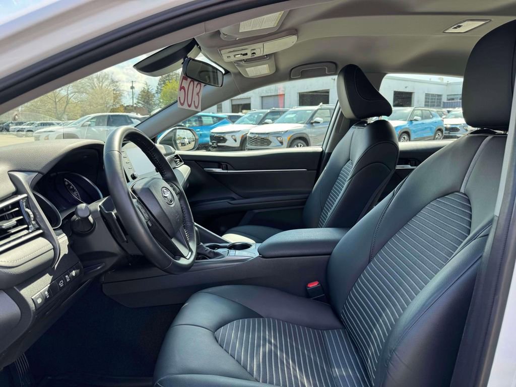 Used 2024 Toyota Camry SE w/ Cold Weather Package FWD image 16