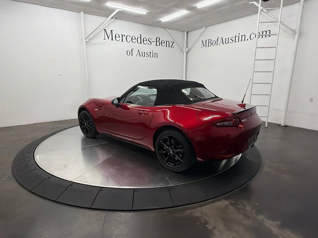 Used 2021 MAZDA MX-5 Miata Club RWD image 5