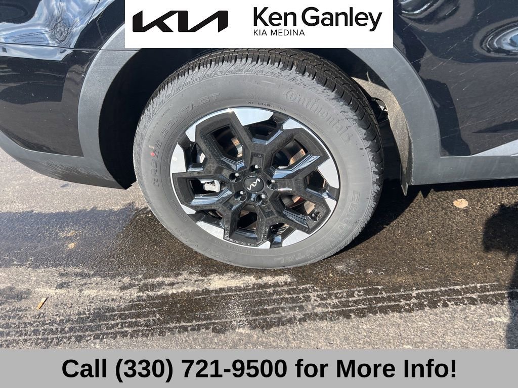 Certified 2025 Kia Sorento S w/ Panoramic Sunroof Package image 23