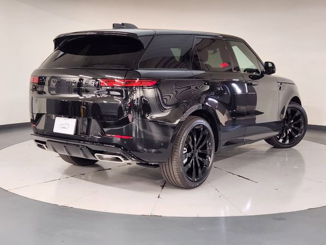 New 2026 Land Rover Range Rover Sport Dynamic SE image 2