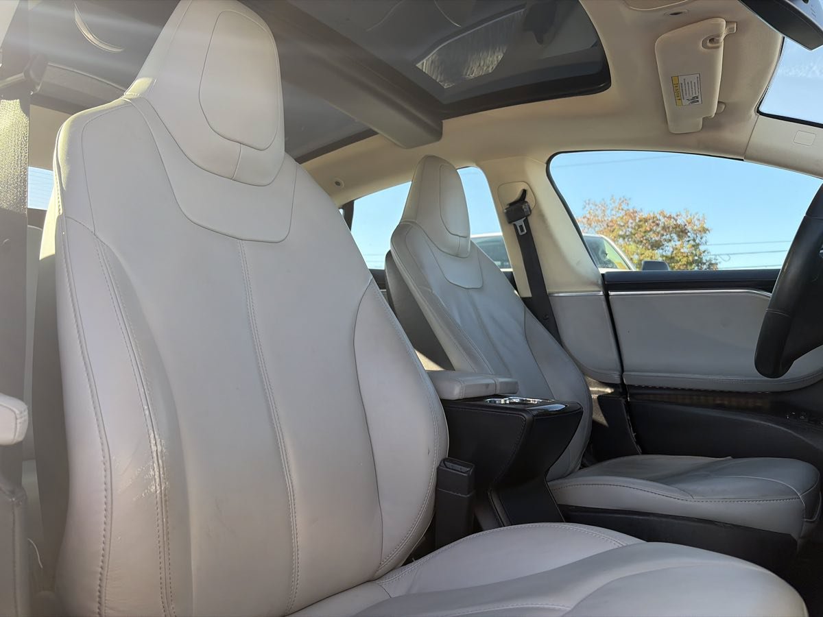 Used 2012 Tesla Model S RWD image 31
